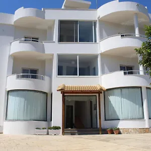 https://villa-blue-ksamil.albaniahotels.org